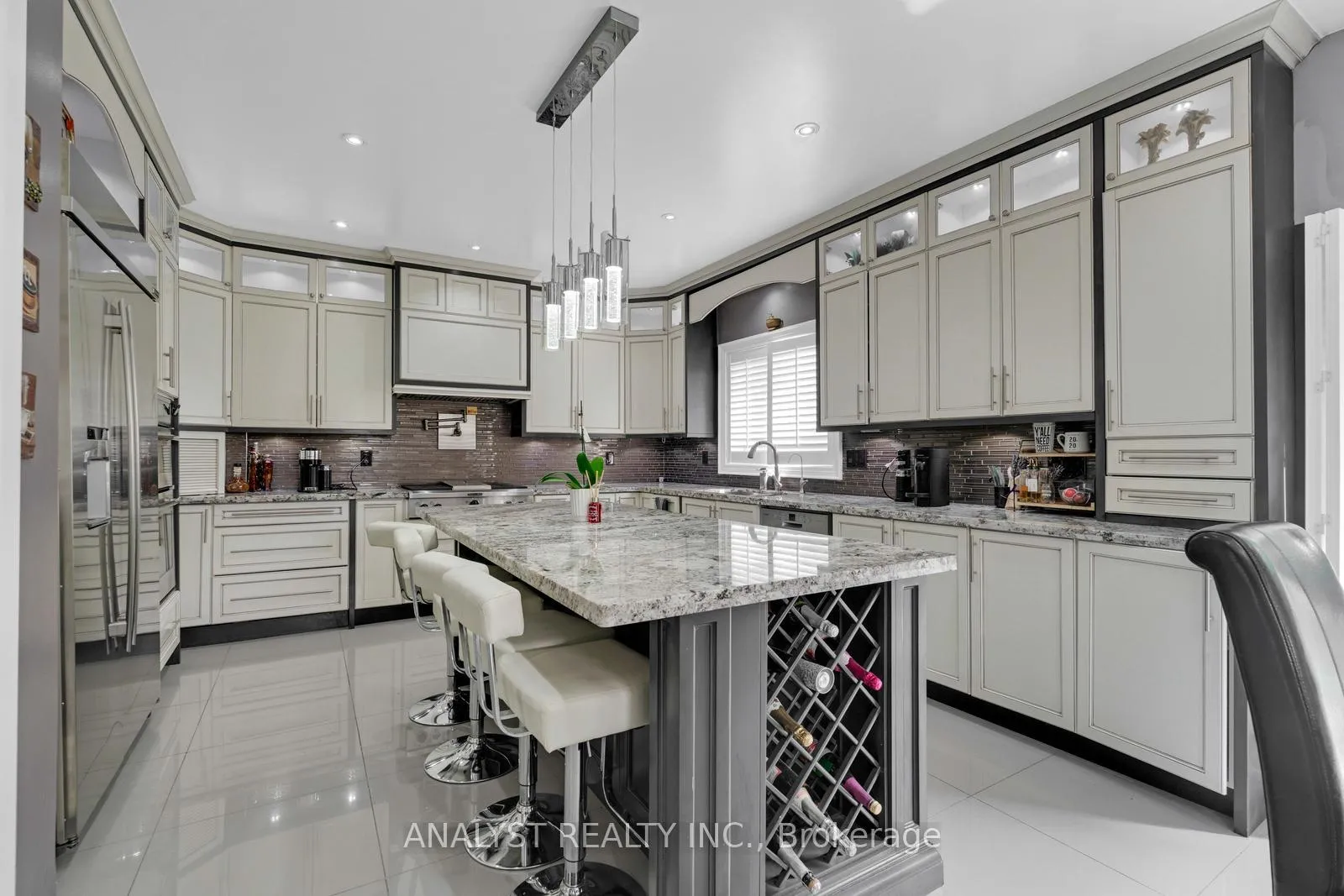 Photo 14 of 43 Belsite Court, Vaughan, Kleinburg — HOMEH