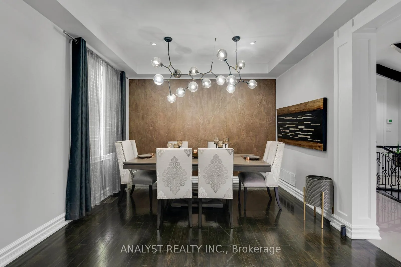Photo 20 of 43 Belsite Court, Vaughan, Kleinburg — HOMEH