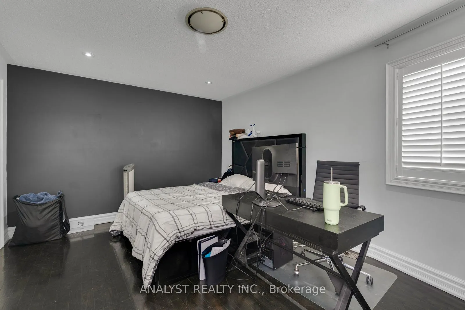 Photo 35 of 43 Belsite Court, Vaughan, Kleinburg — HOMEH