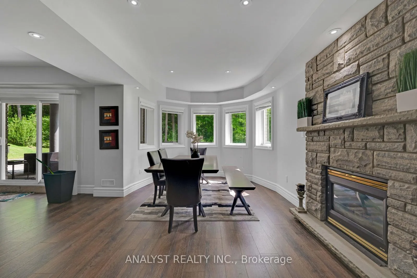Photo 41 of 43 Belsite Court, Vaughan, Kleinburg — HOMEH
