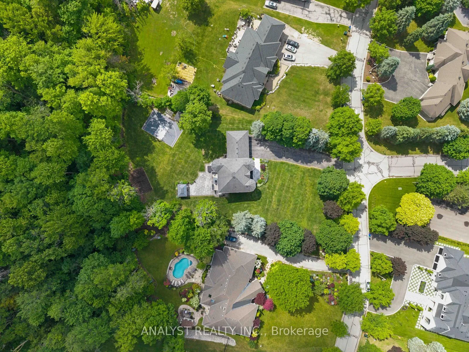 Photo 50 of 43 Belsite Court, Vaughan, Kleinburg — HOMEH