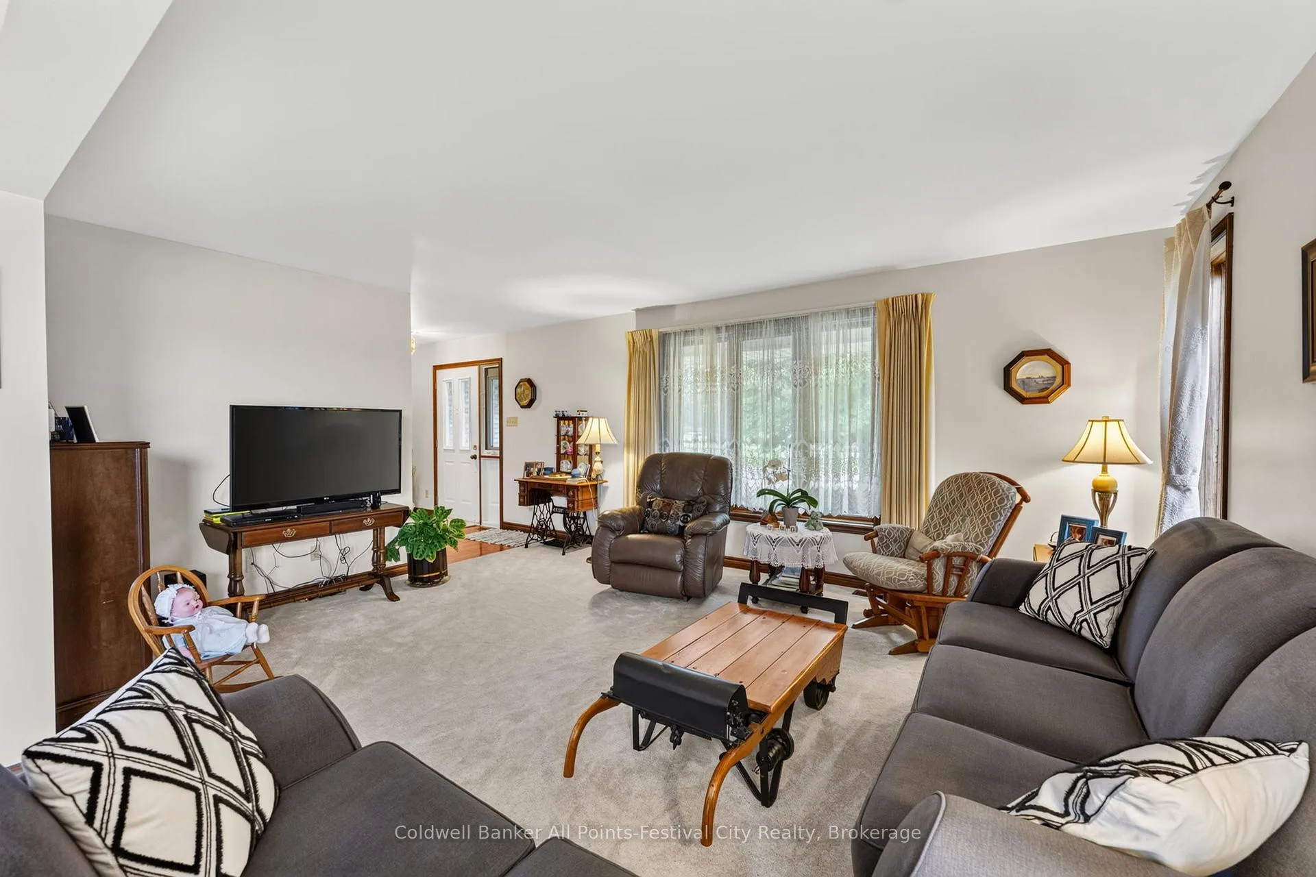 Photo 7 of 396 Eldon Street, Goderich, Goderich (Town) — HOMEH