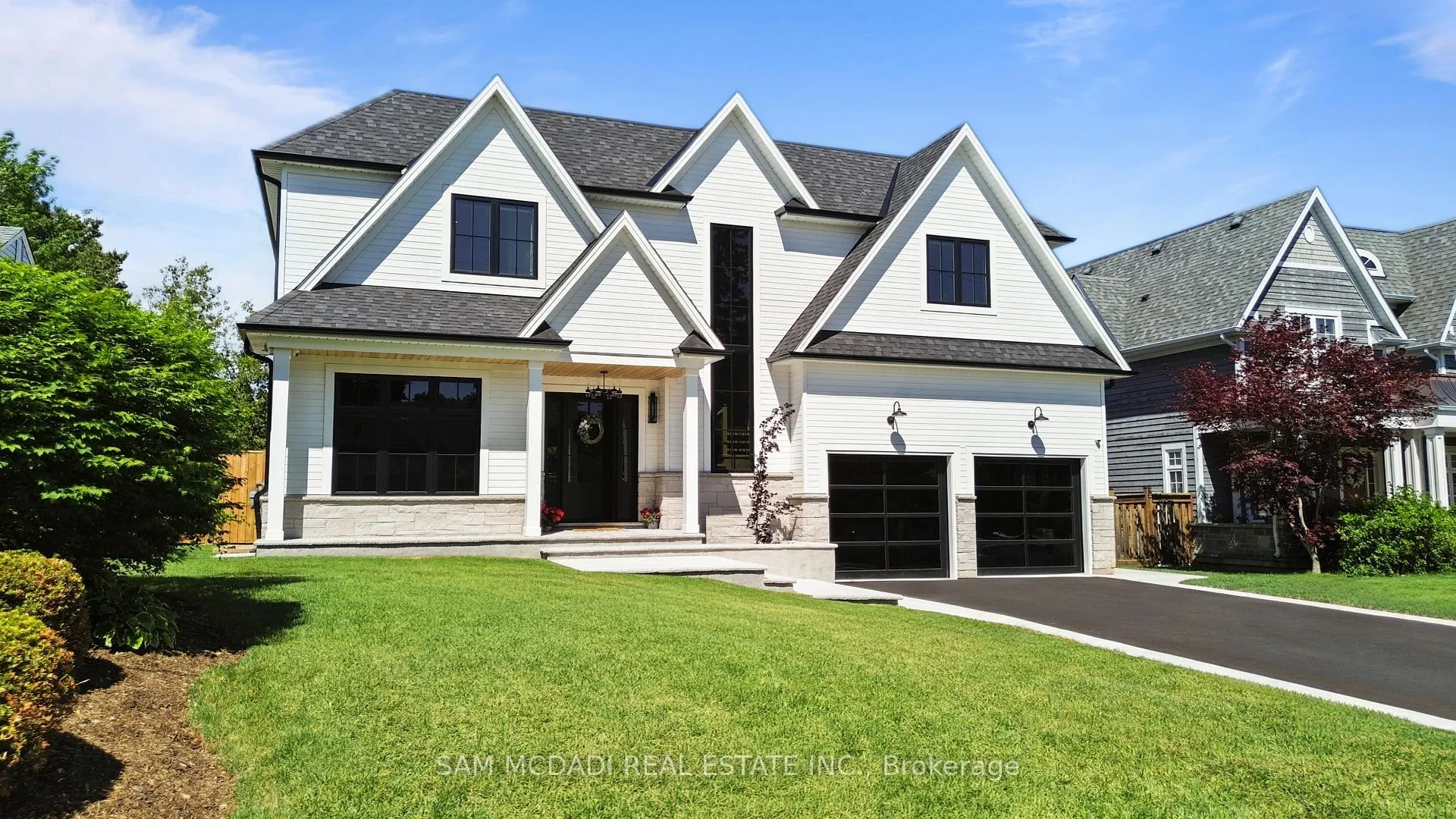 Photo 1 of 899 Danforth Place, Burlington, Bayview — HOMEH