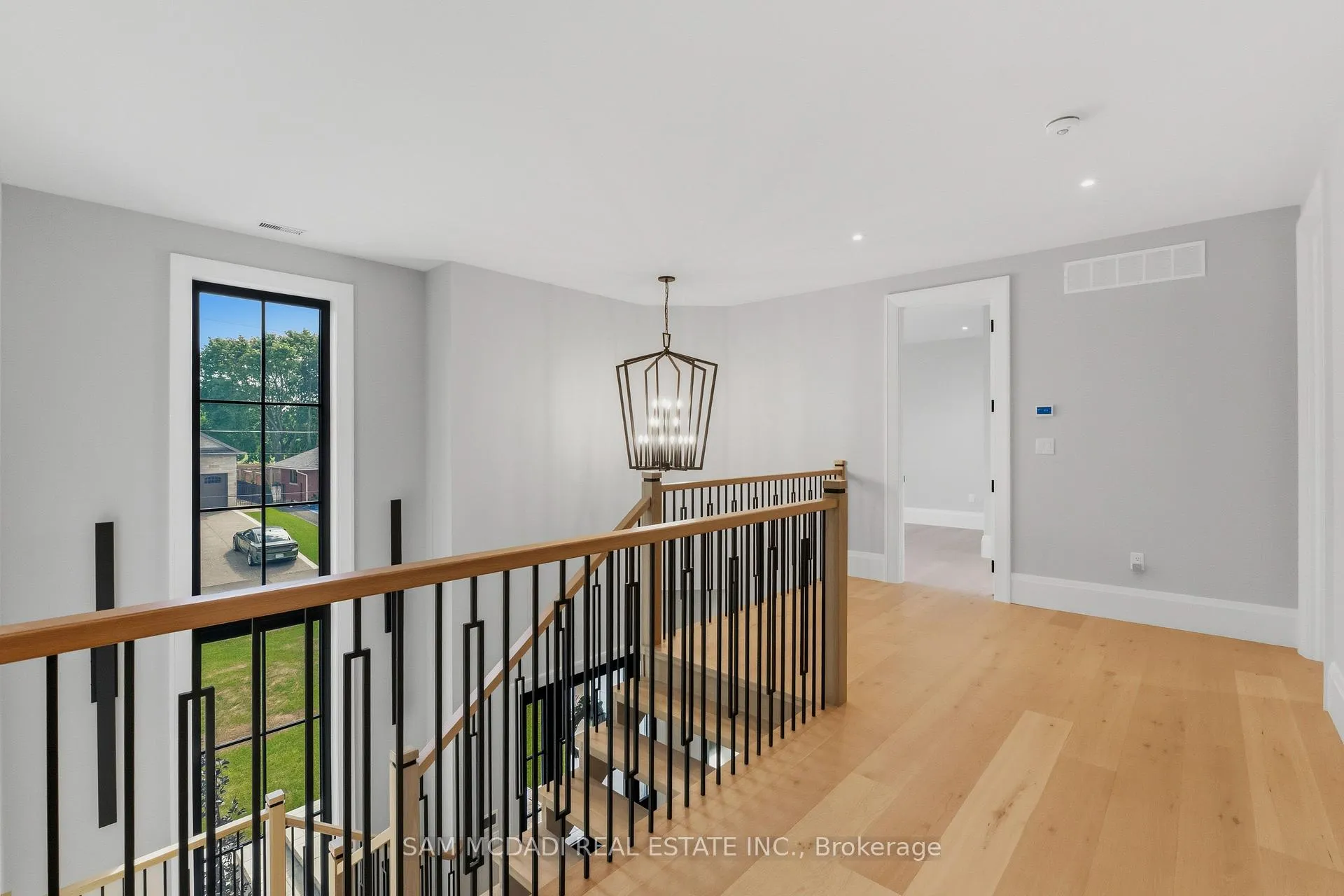 Photo 22 of 899 Danforth Place, Burlington, Bayview — HOMEH