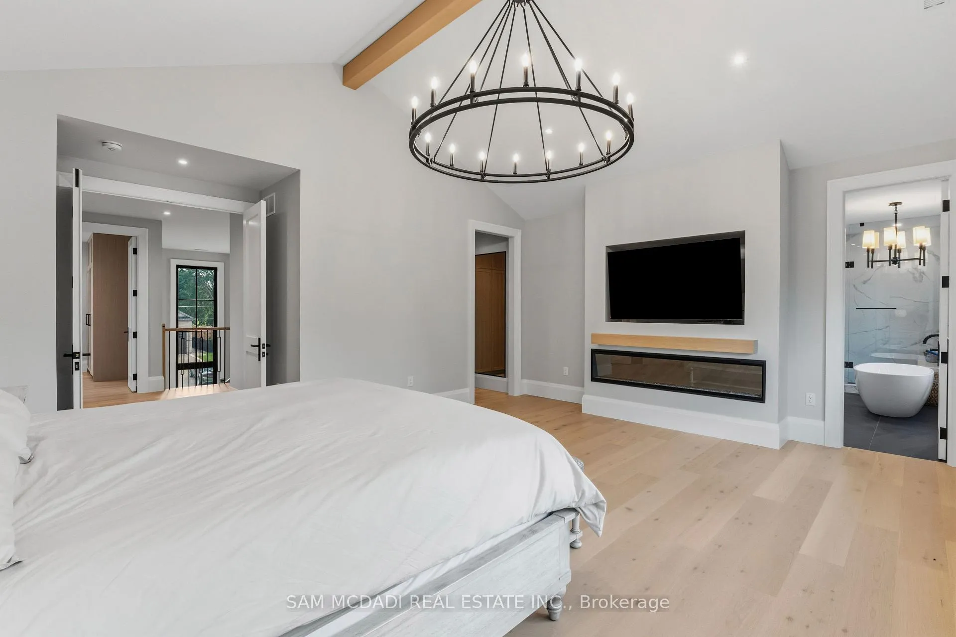 Photo 25 of 899 Danforth Place, Burlington, Bayview — HOMEH