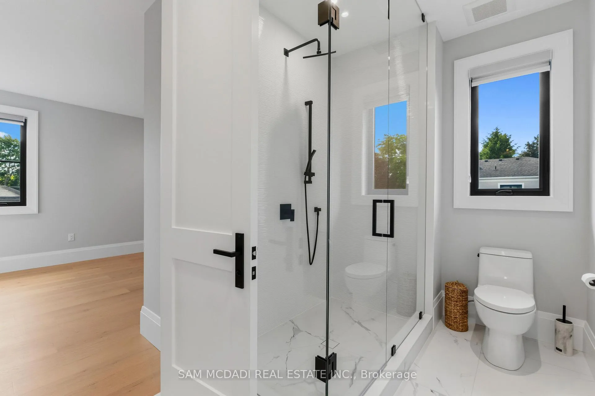 Photo 35 of 899 Danforth Place, Burlington, Bayview — HOMEH