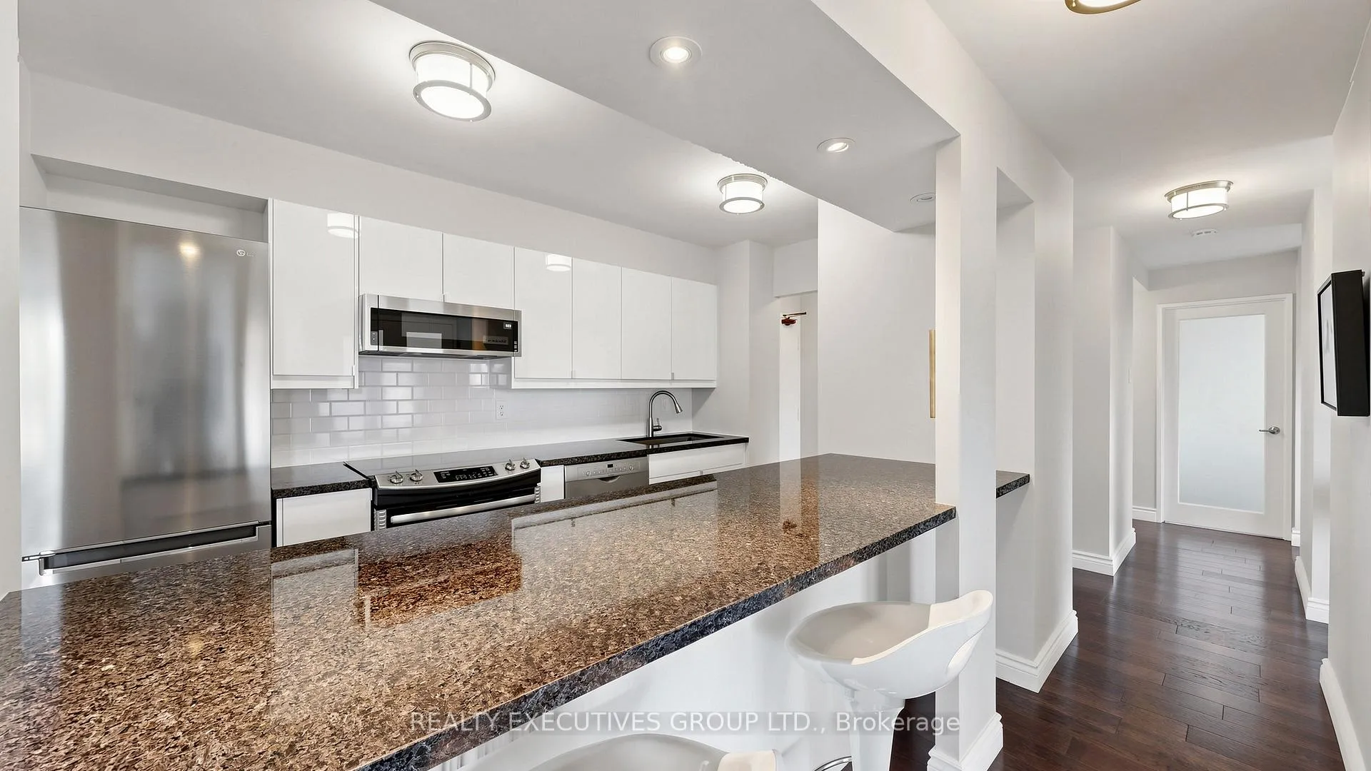 Photo 16 of Unit 309, 8111 Yonge Street, Markham, Royal Orchard — HOMEH