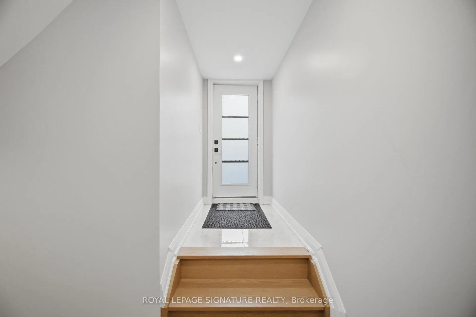 Photo 6 of Unit 3, 91 Roulette Crescent, Brampton, Northwest Brampton — HOMEH