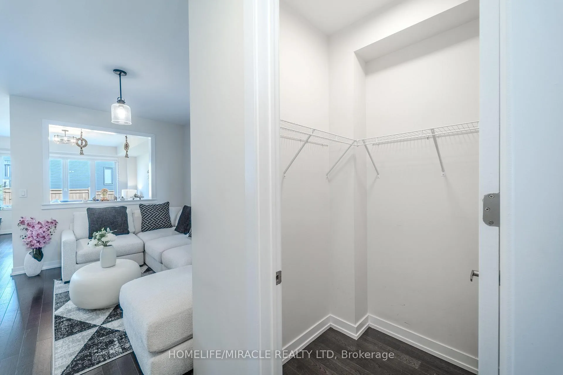 Photo 15 of 22 Santos Drive, Haldimand — HOMEH