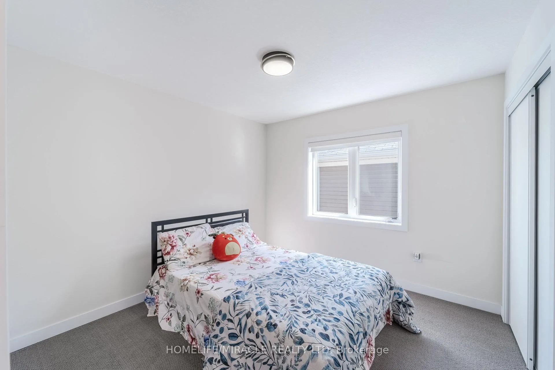 Photo 20 of 22 Santos Drive, Haldimand — HOMEH