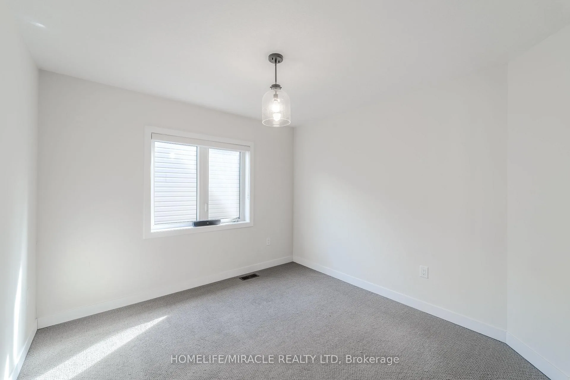 Photo 22 of 22 Santos Drive, Haldimand — HOMEH