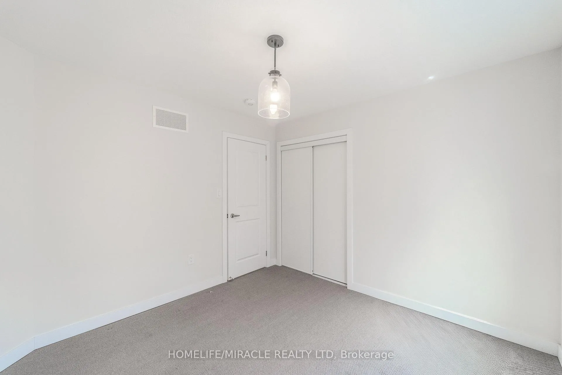 Photo 23 of 22 Santos Drive, Haldimand — HOMEH