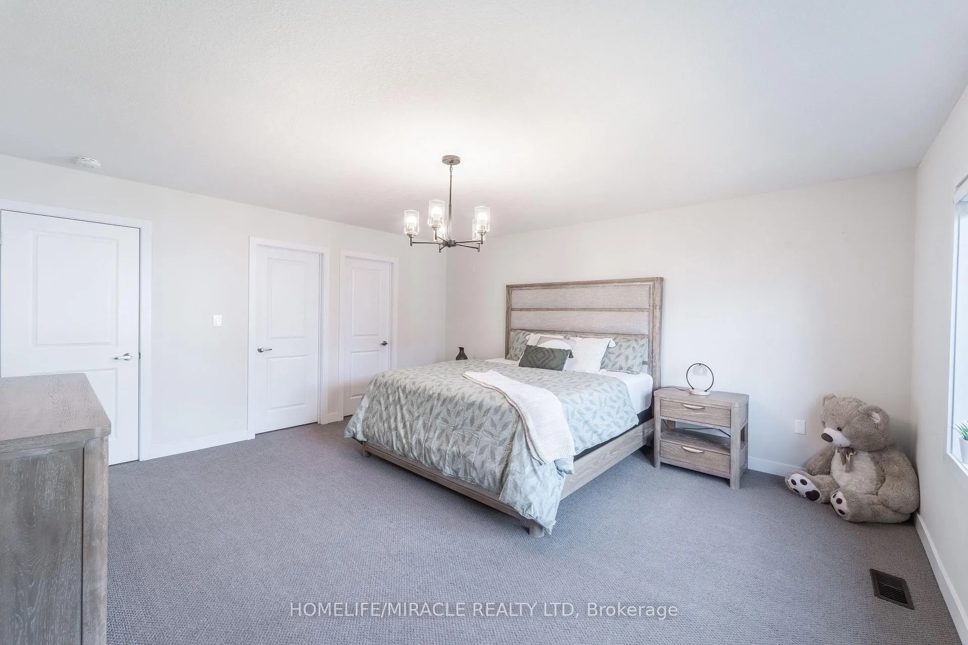 Photo 25 of 22 Santos Drive, Haldimand — HOMEH