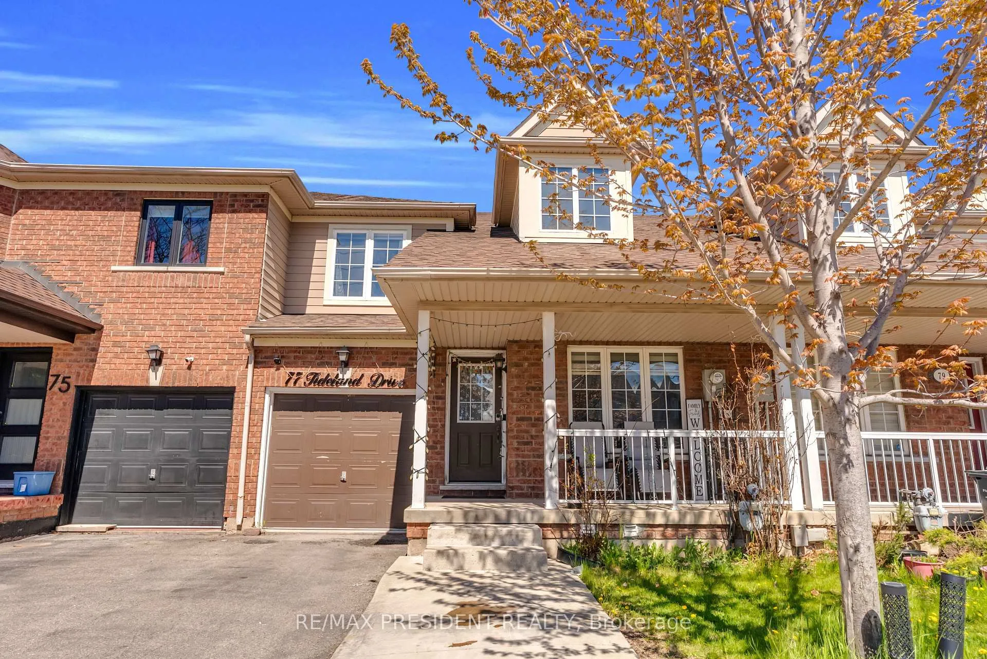 Photo 4 of 77 Tideland Drive, Brampton, Fletcher's Meadow — HOMEH