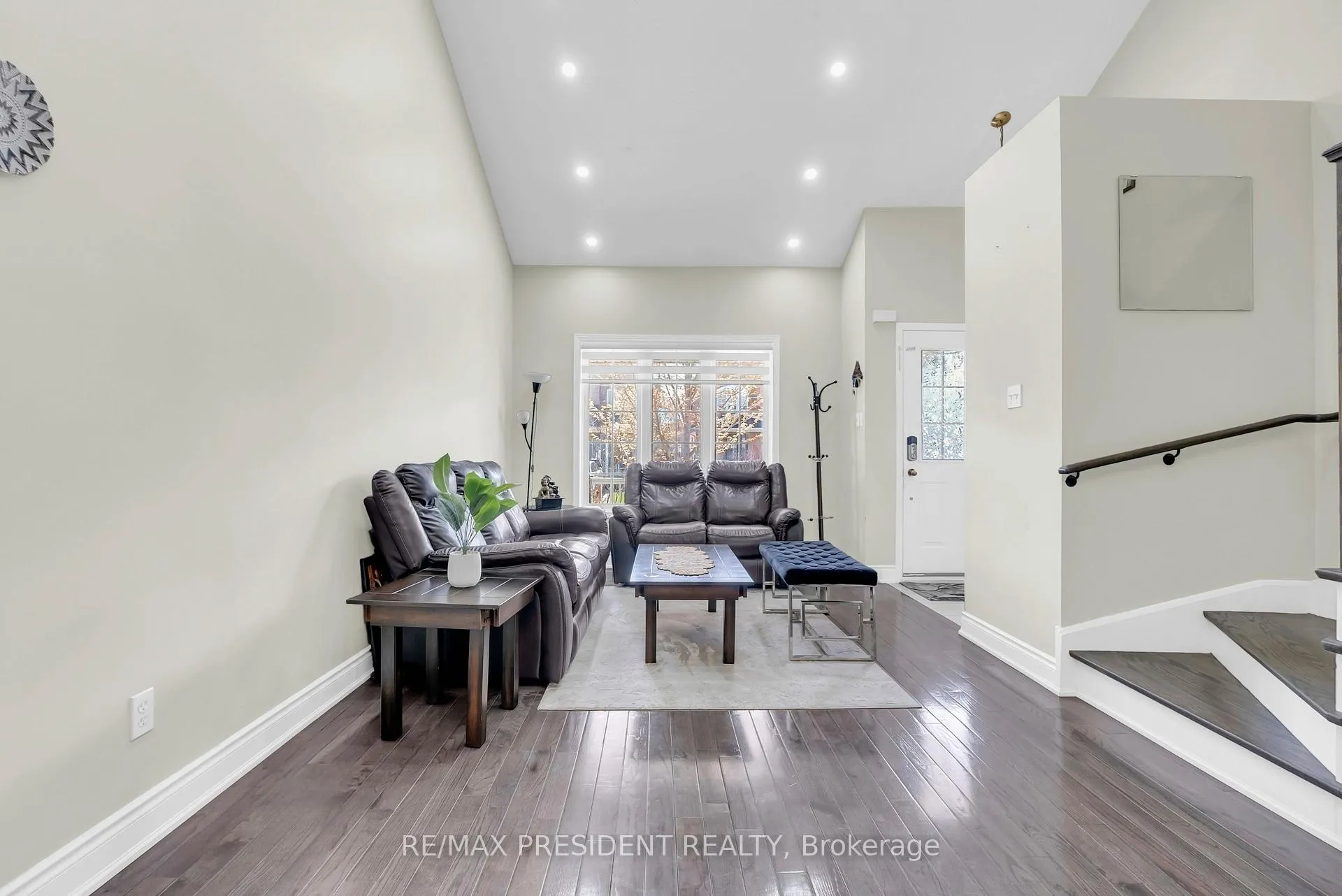 Photo 11 of 77 Tideland Drive, Brampton, Fletcher's Meadow — HOMEH