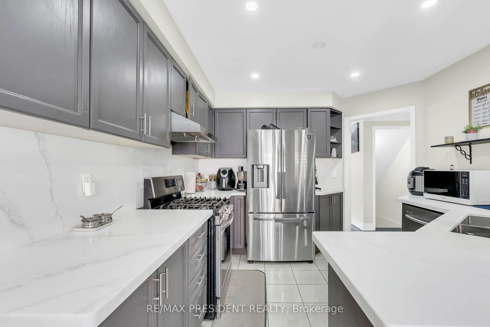 Photo 20 of 77 Tideland Drive, Brampton, Fletcher's Meadow — HOMEH