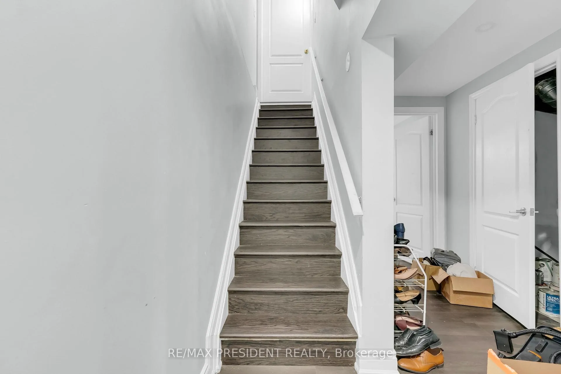 Photo 36 of 77 Tideland Drive, Brampton, Fletcher's Meadow — HOMEH