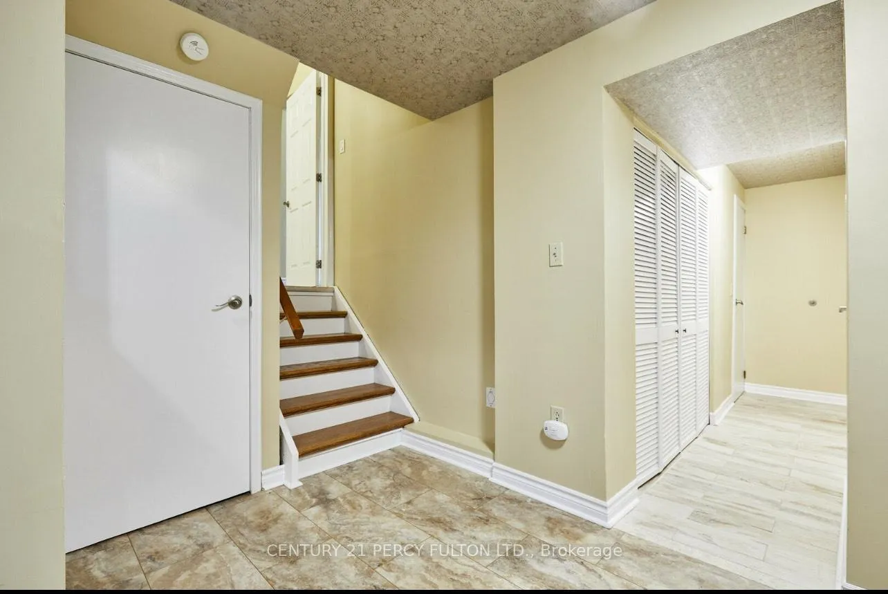 Photo 31 of 363 New Gate Avenue, Oshawa, Centennial — HOMEH