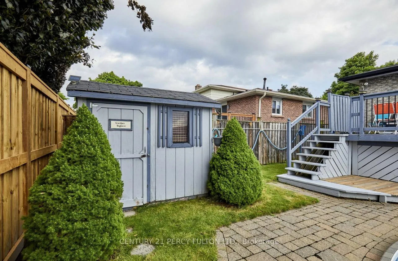 Photo 36 of 363 New Gate Avenue, Oshawa, Centennial — HOMEH