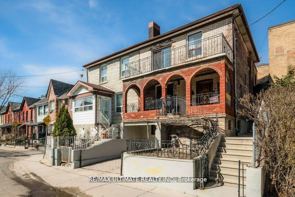 Photo 1 of 34 Hickson Street, Toronto, Little Portugal — HOMEH