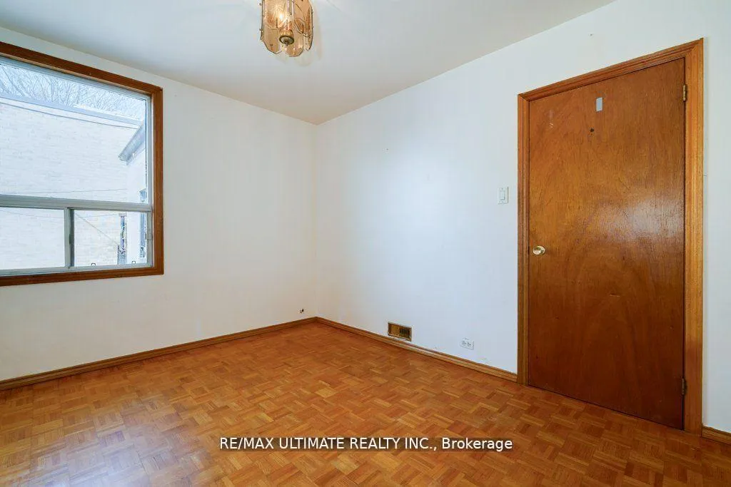 Photo 26 of 34 Hickson Street, Toronto, Little Portugal — HOMEH