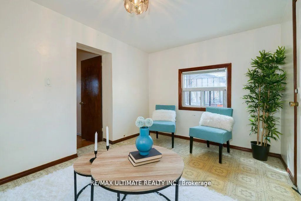 Photo 30 of 34 Hickson Street, Toronto, Little Portugal — HOMEH