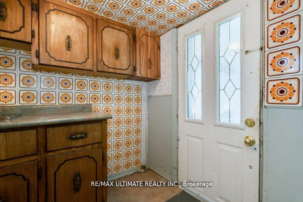 Photo 31 of 34 Hickson Street, Toronto, Little Portugal — HOMEH