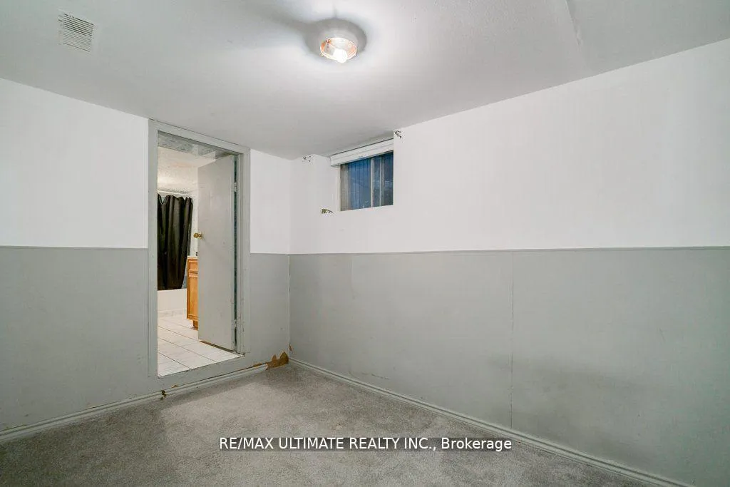 Photo 36 of 34 Hickson Street, Toronto, Little Portugal — HOMEH