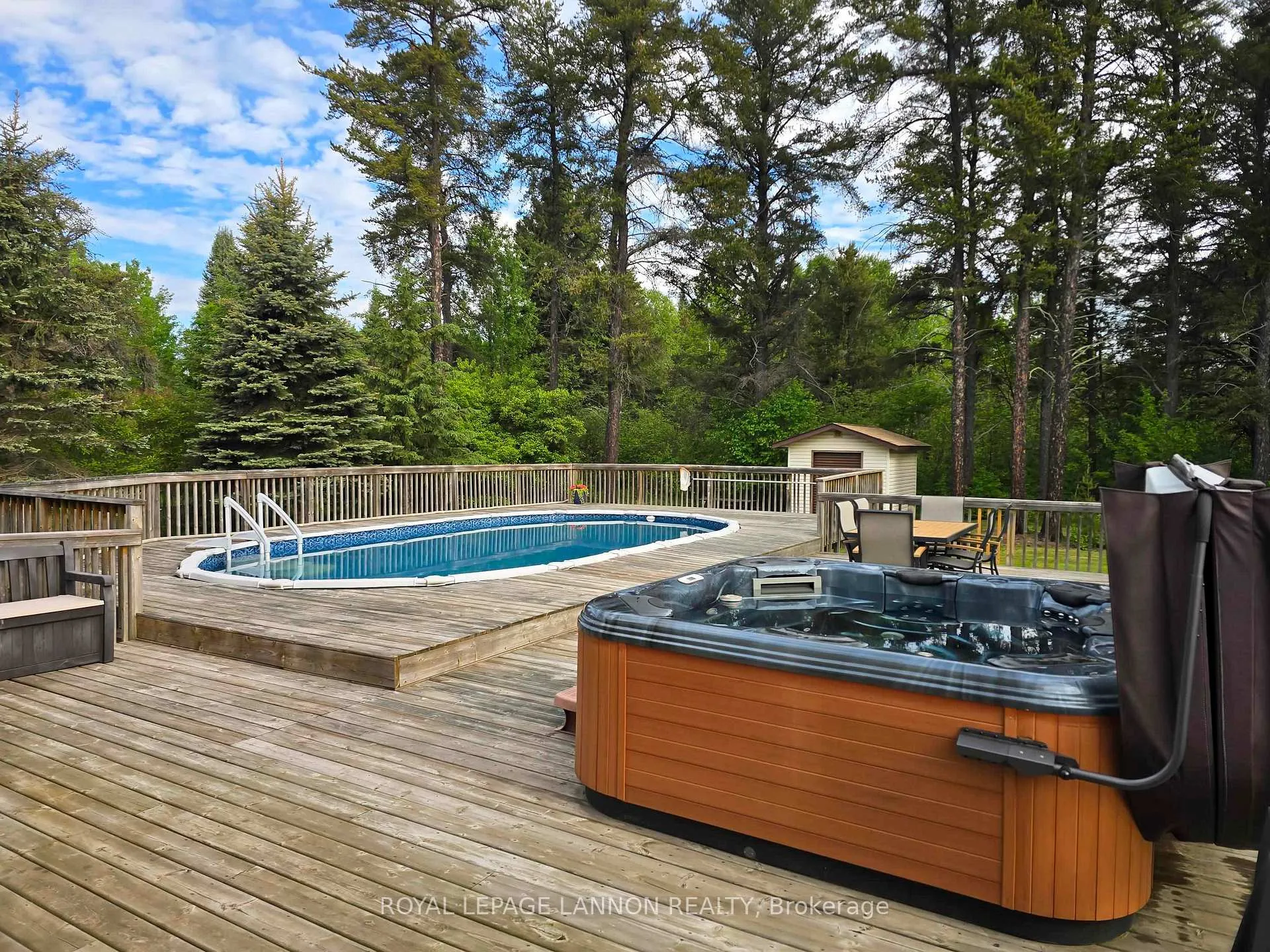 Photo 6 of 2169 Lacewood Drive, Thunder Bay, Rosslyn Road — HOMEH