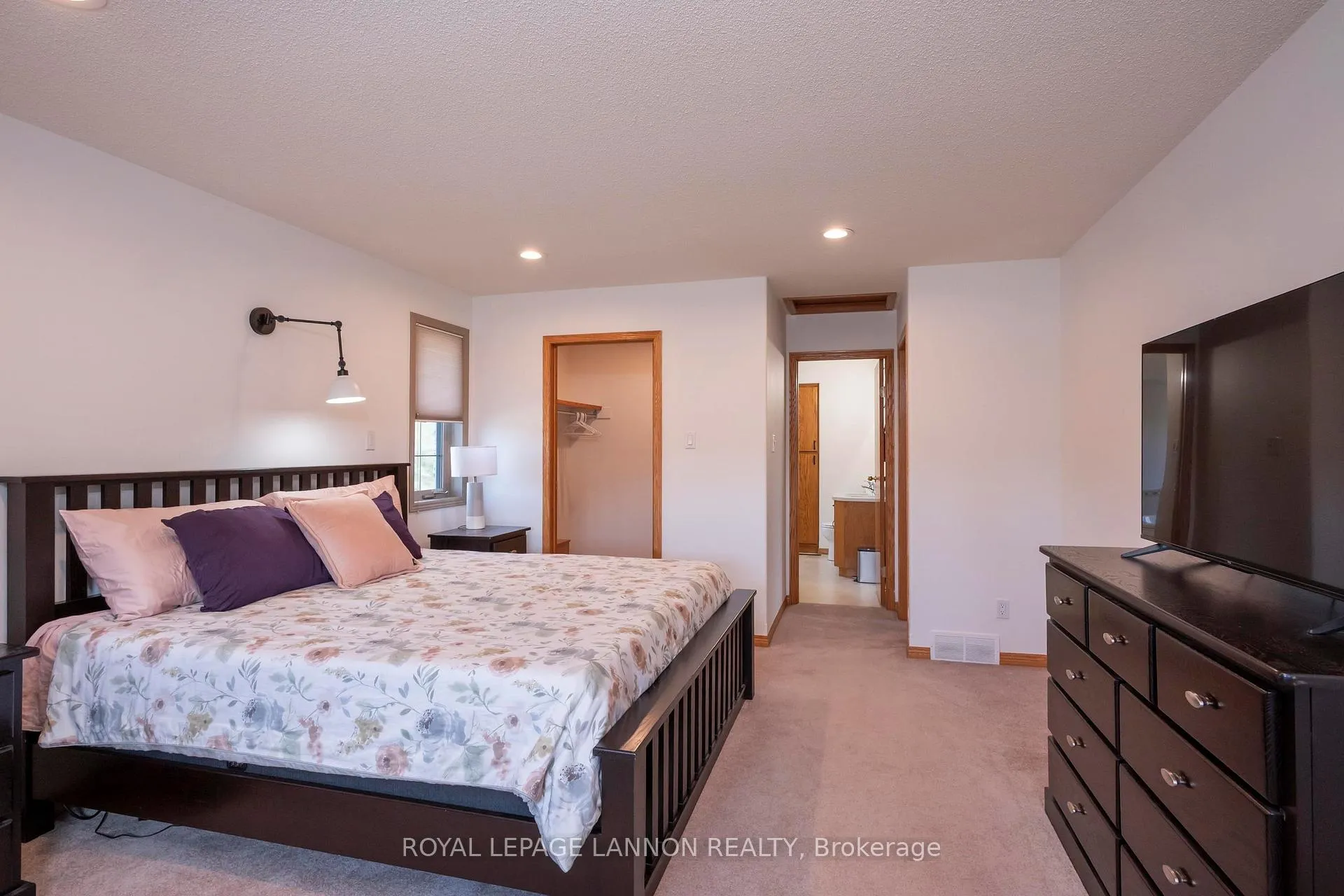 Photo 27 of 2169 Lacewood Drive, Thunder Bay, Rosslyn Road — HOMEH