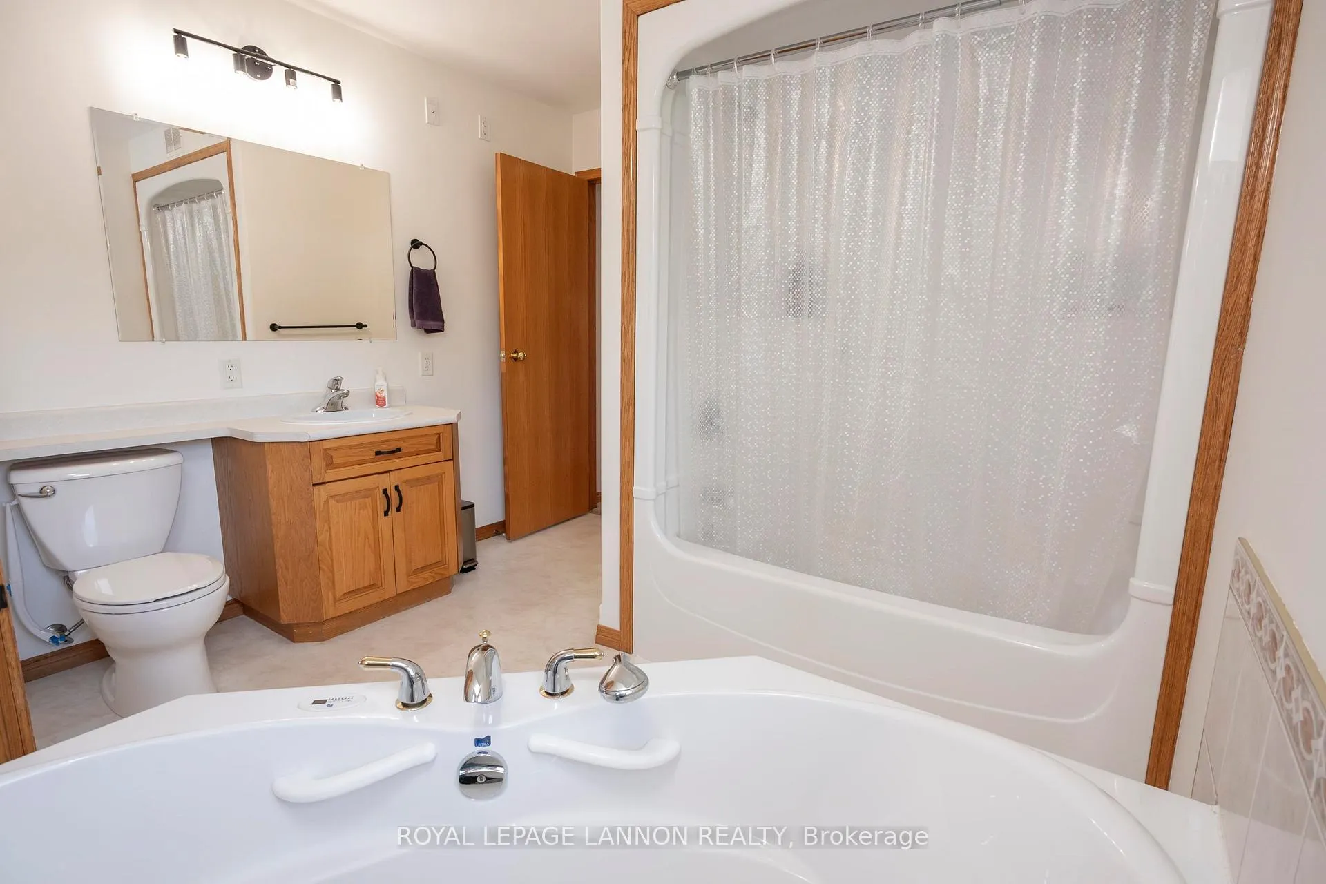 Photo 31 of 2169 Lacewood Drive, Thunder Bay, Rosslyn Road — HOMEH