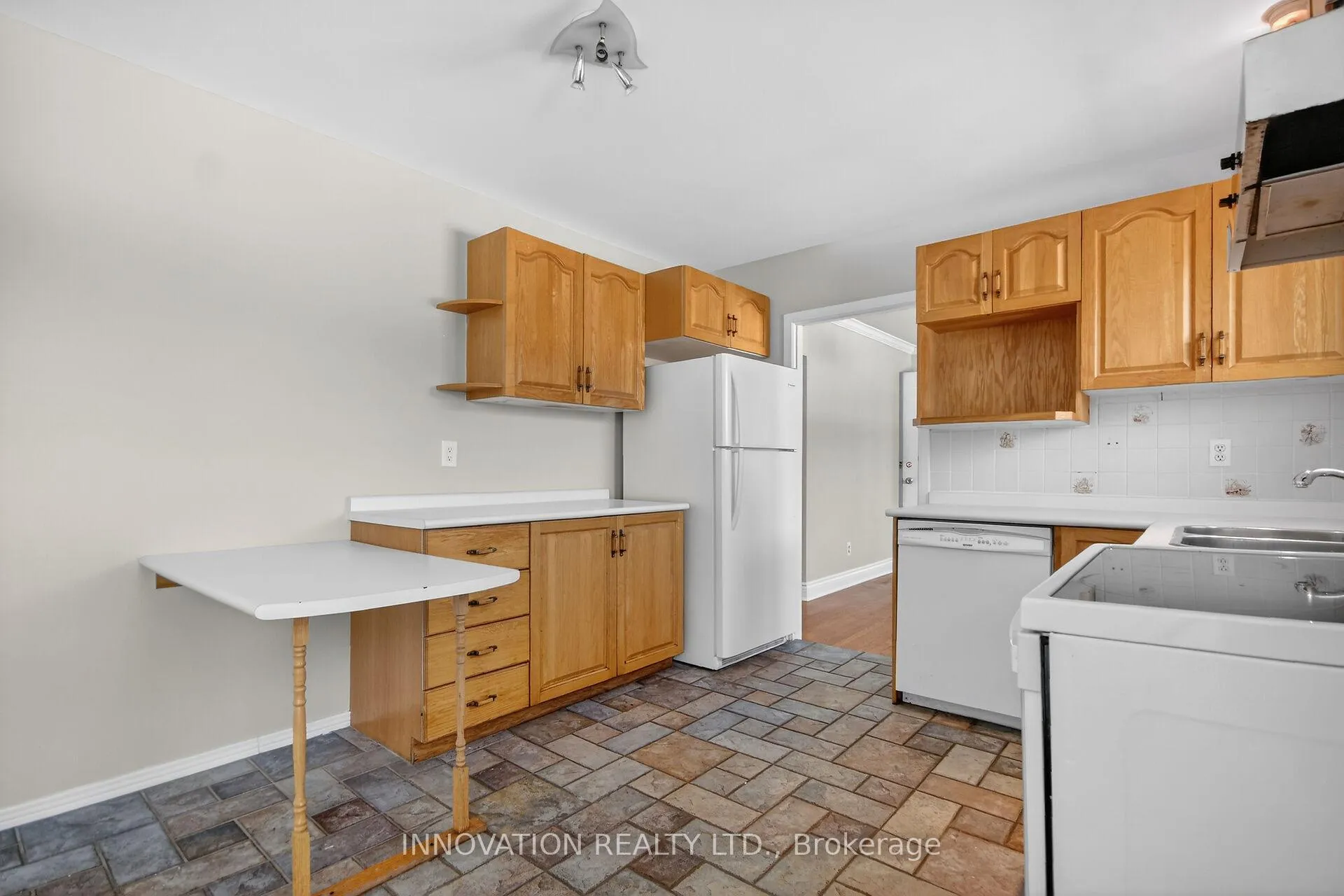 Photo 17 of 1951 Garfield Avenue, Ottawa, Braemar Park — HOMEH