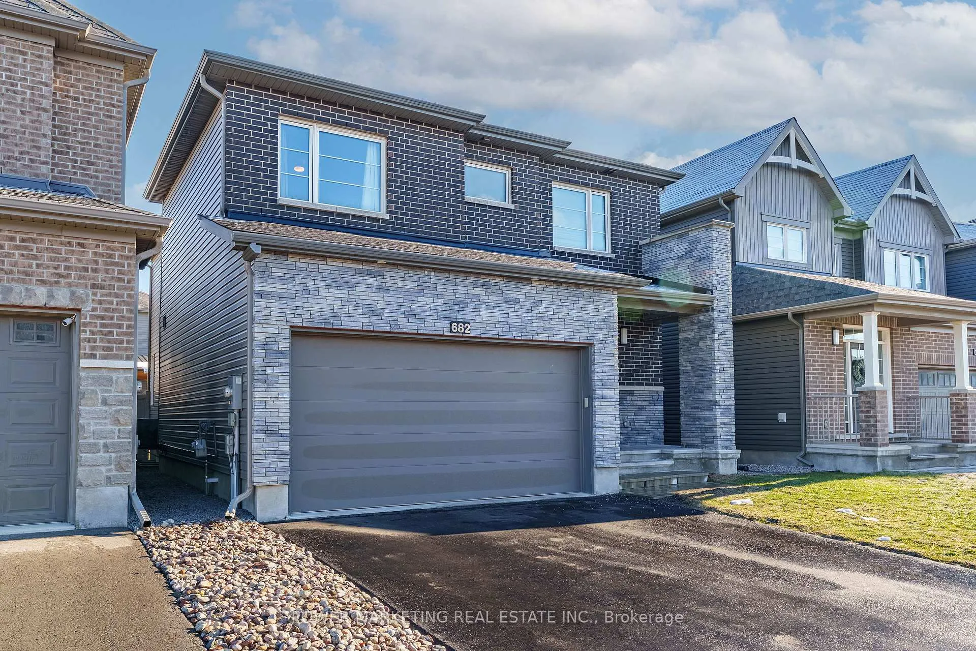 Photo 2 of 682 Jerome Jodoin Drive, Ottawa, Avalon West — HOMEH