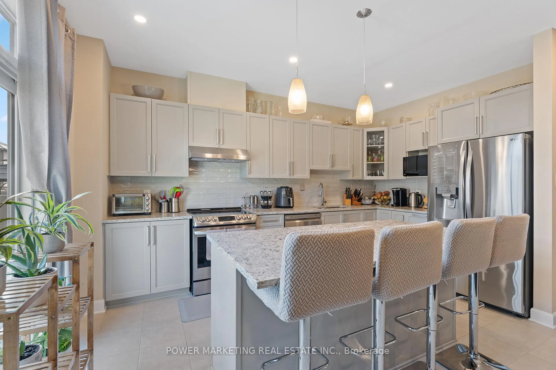 Photo 10 of 682 Jerome Jodoin Drive, Ottawa, Avalon West — HOMEH