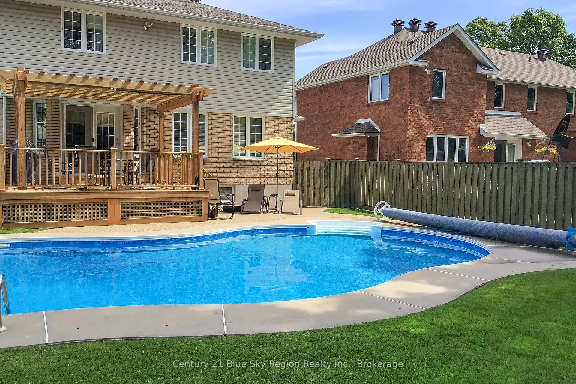 Photo 5 of 96 Janey Avenue, North Bay, Airport — HOMEH