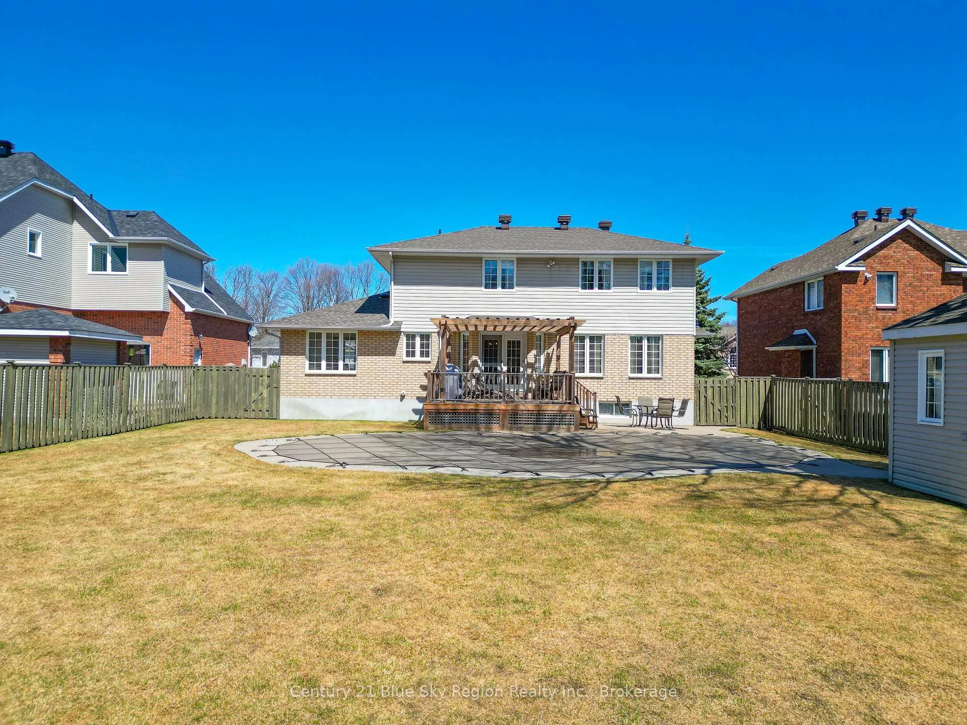 Photo 11 of 96 Janey Avenue, North Bay, Airport — HOMEH