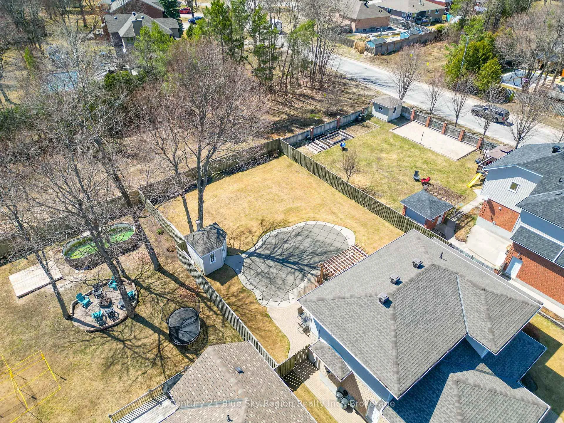 Photo 16 of 96 Janey Avenue, North Bay, Airport — HOMEH