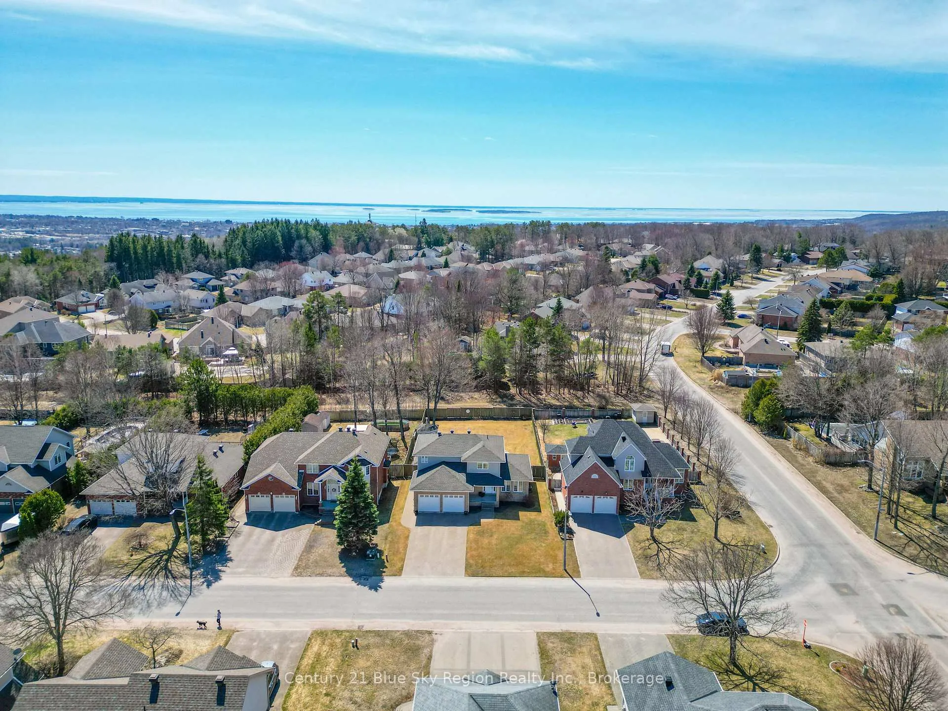 Photo 18 of 96 Janey Avenue, North Bay, Airport — HOMEH