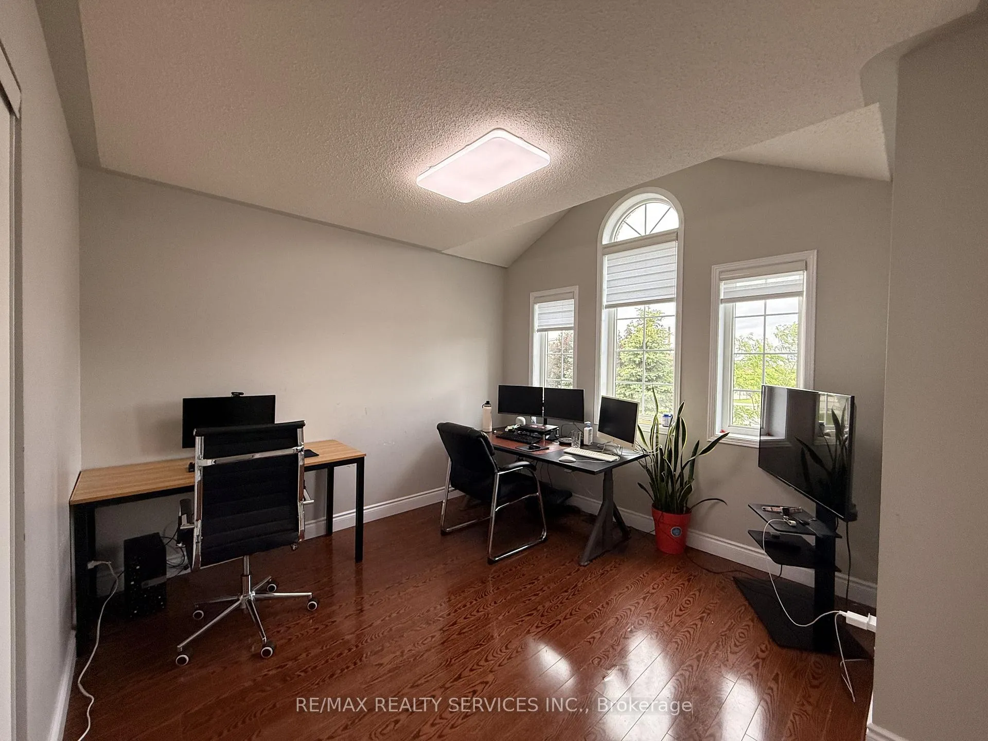 Photo 25 of 36 Burnt Elm Drive, Brampton, Northwest Sandalwood Parkway — HOMEH