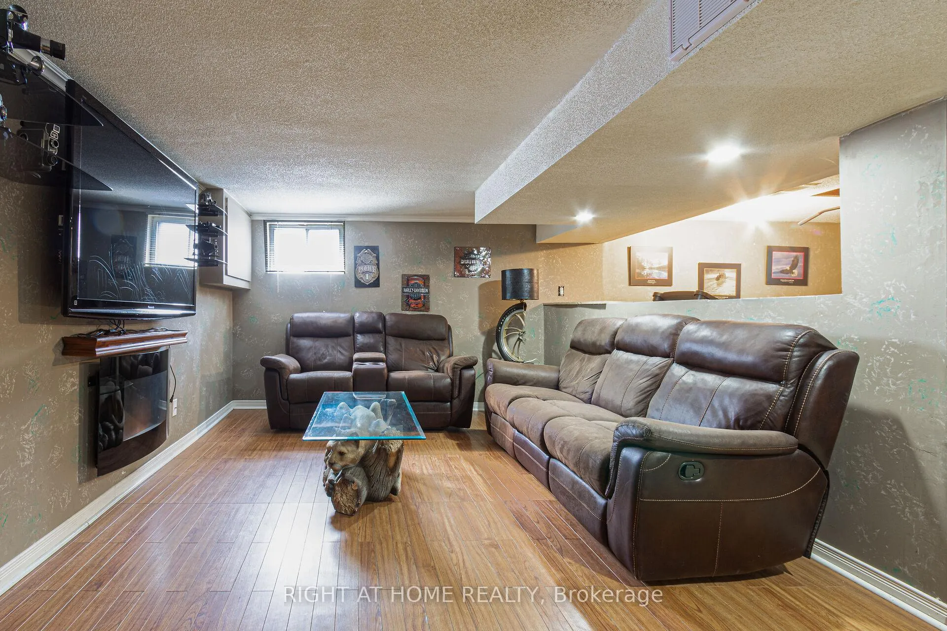 Photo 14 of 233 Coronation Avenue, Hamilton, Glenview — HOMEH