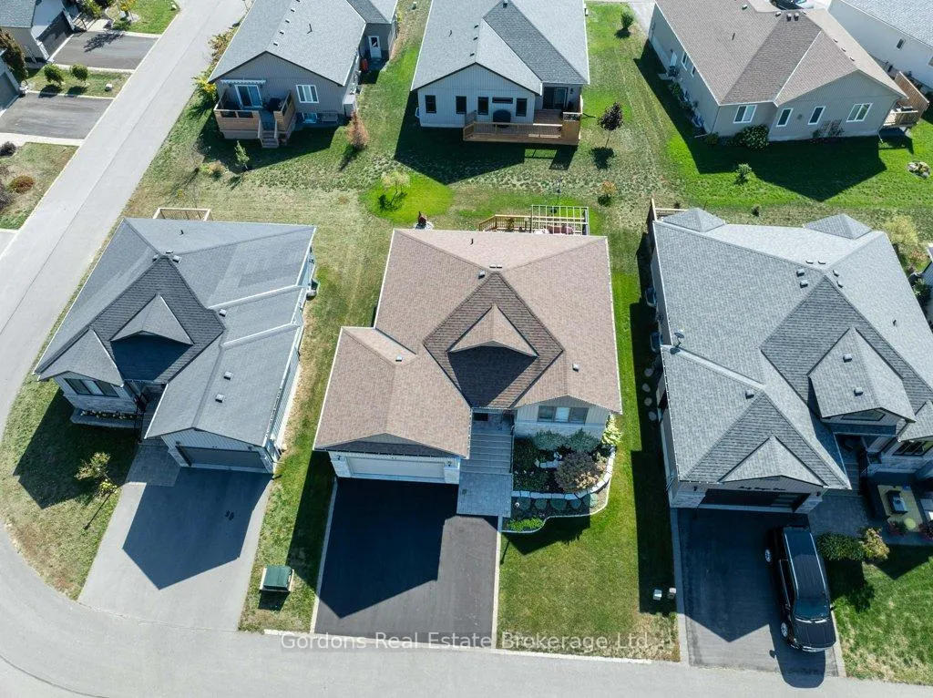 Photo 2 of 42 Conger Drive, Prince Edward County, Wellington Ward — HOMEH