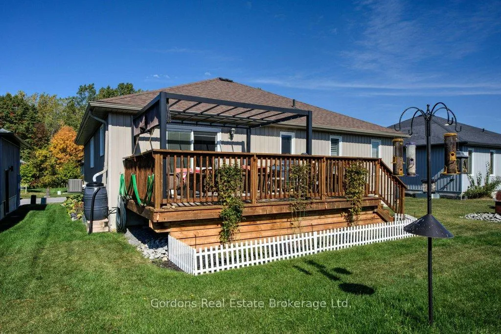 Photo 8 of 42 Conger Drive, Prince Edward County, Wellington Ward — HOMEH