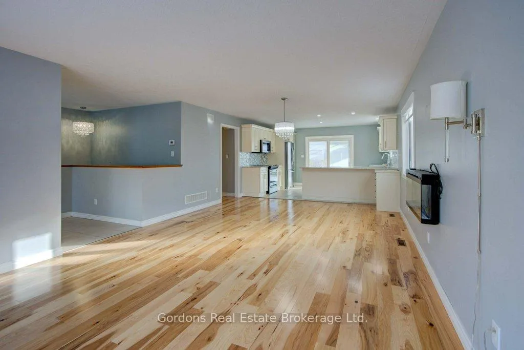 Photo 17 of 42 Conger Drive, Prince Edward County, Wellington Ward — HOMEH