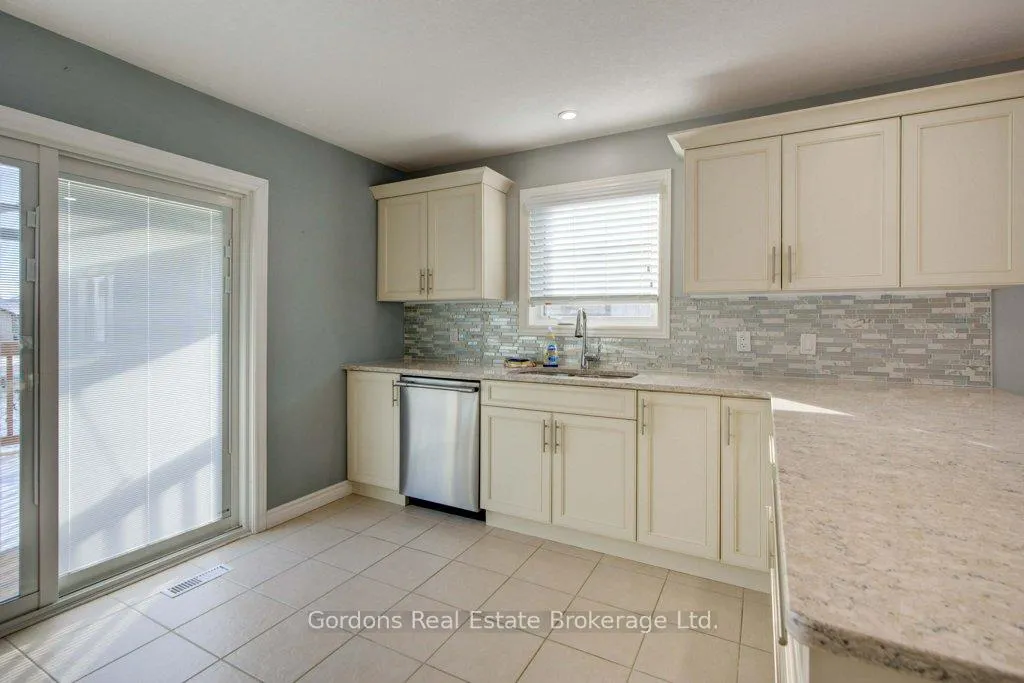 Photo 21 of 42 Conger Drive, Prince Edward County, Wellington Ward — HOMEH