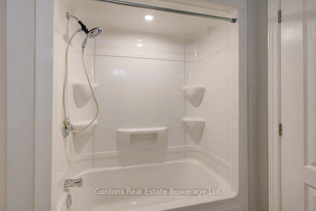 Photo 27 of 42 Conger Drive, Prince Edward County, Wellington Ward — HOMEH