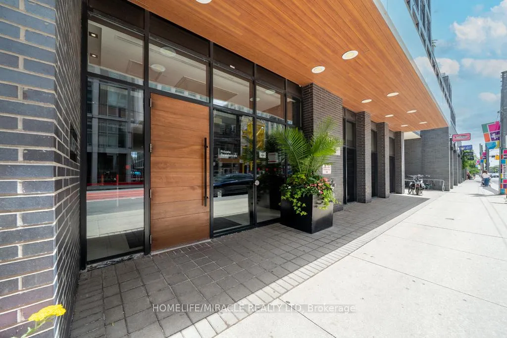 Photo 4 of Unit 206, 783 Bathurst Street, Toronto, University — HOMEH