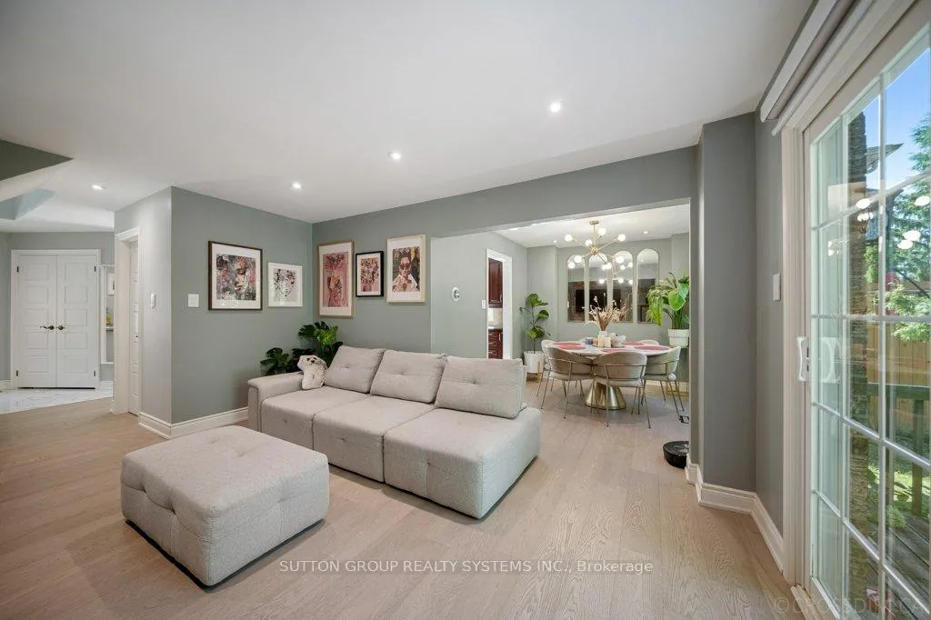 Photo 9 of 1114 Cedarcroft Crescent, Pickering, Liverpool — HOMEH