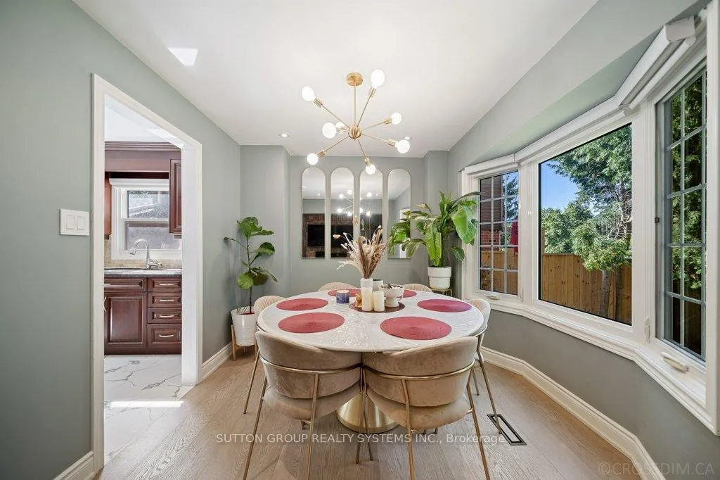 Photo 10 of 1114 Cedarcroft Crescent, Pickering, Liverpool — HOMEH