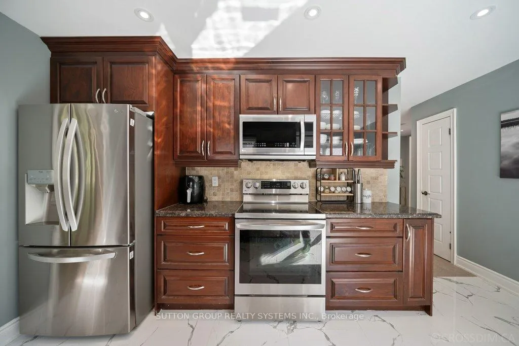 Photo 14 of 1114 Cedarcroft Crescent, Pickering, Liverpool — HOMEH
