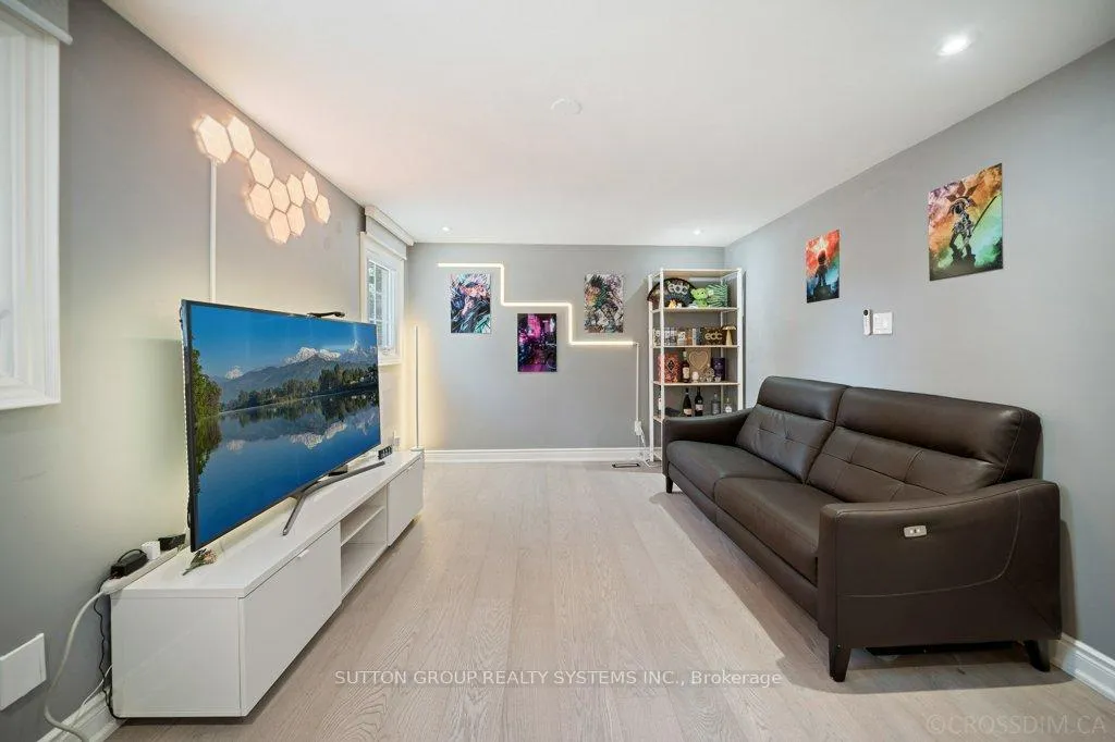 Photo 21 of 1114 Cedarcroft Crescent, Pickering, Liverpool — HOMEH